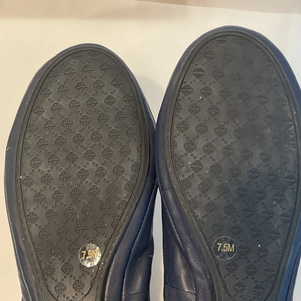 Antonio Melani Navy Blue Ballet Flats Women's Size 7.5‎ Leather Slip-ons Soft